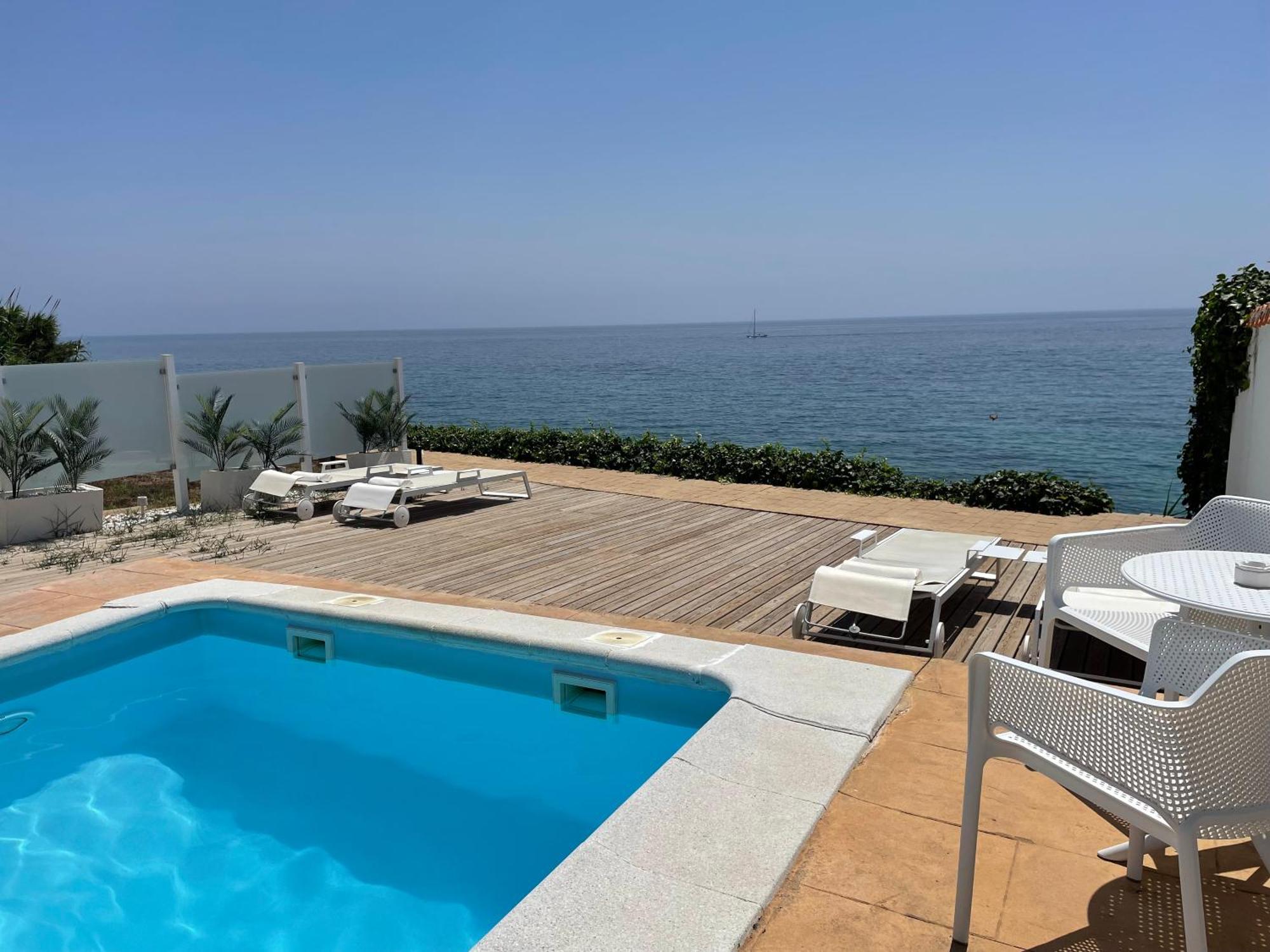La Sirena Del Viento Bed & Breakfast Los Canos De Meca Exterior photo